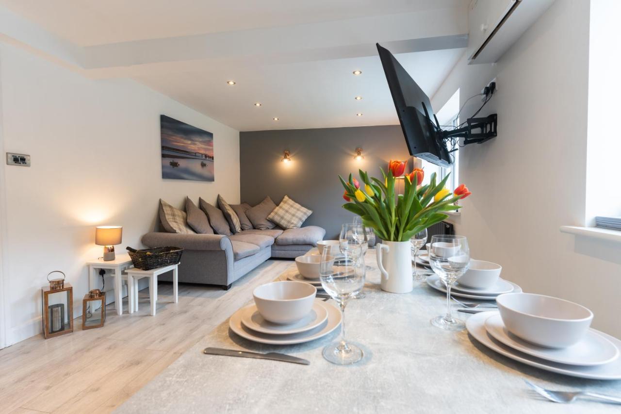 No40Barmouth-Modern,Spacious&Hot Tub Экстерьер фото
