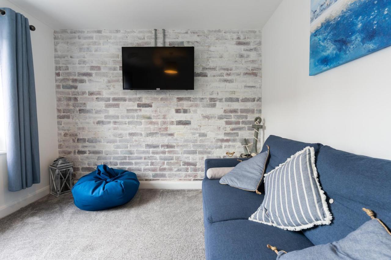 No40Barmouth-Modern,Spacious&Hot Tub Экстерьер фото