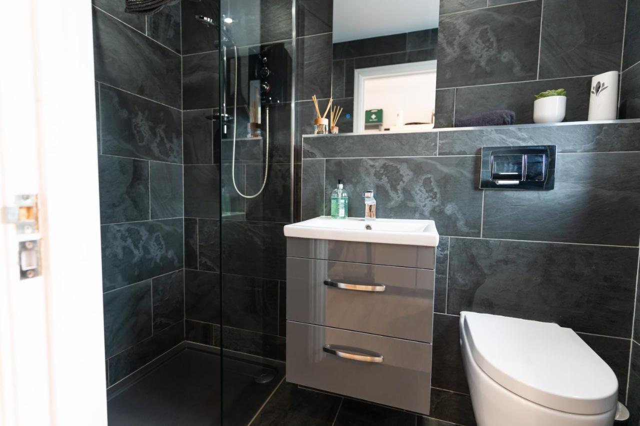 No40Barmouth-Modern,Spacious&Hot Tub Экстерьер фото