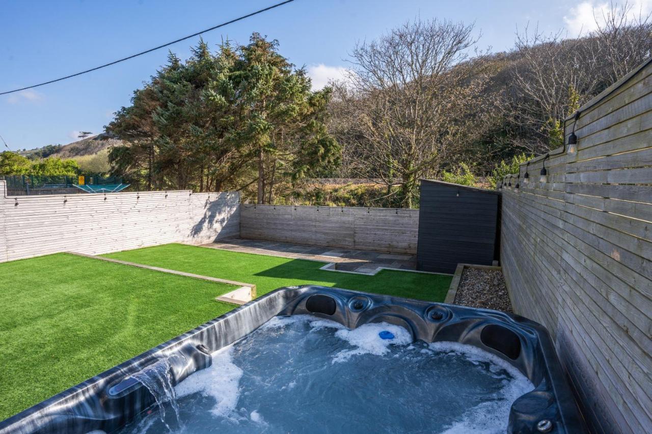 No40Barmouth-Modern,Spacious&Hot Tub Экстерьер фото